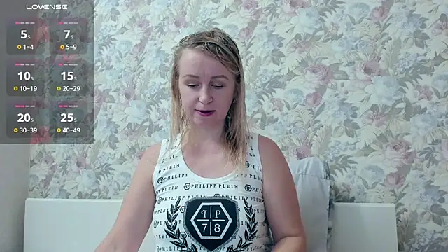 Snapshot of I_AM_MILF chatting on 12/02/24, 05:15 I AM MILF online show from 12/02/24, 05:15