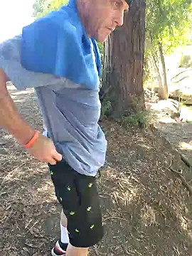 Snapshot of 415cali925 chatting on 09/26/25, 09:52 415cali925 online show from 09/26/25, 09:52