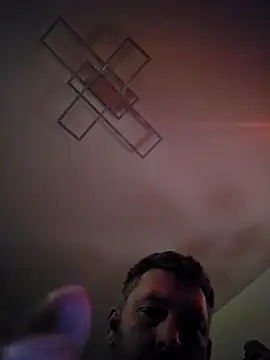 Snapshot of ktmtom247 chatting on 10/31/25, 04:02 ktmtom247 online show from 10/31/25, 04:02