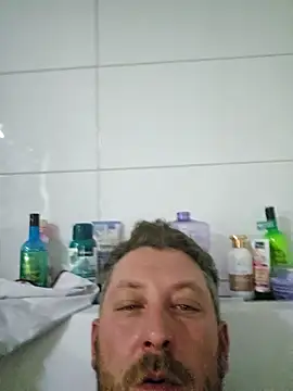 Snapshot of ktmtom247 chatting on 11/05/25, 03:56 ktmtom247 online show from 11/05/25, 03:56