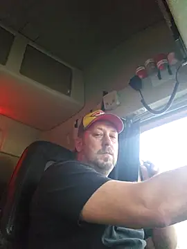 Snapshot of ktmtom247 chatting on 11/17/25, 07:36 ktmtom247 online show from 11/17/25, 07:36