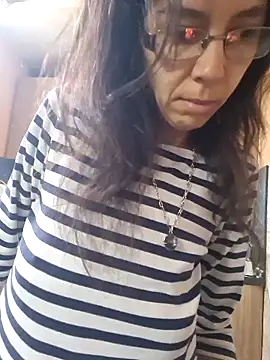 Snapshot of rposhta1991 chatting on 10/11/25, 07:18 rposhta1991 online show from 10/11/25, 07:18