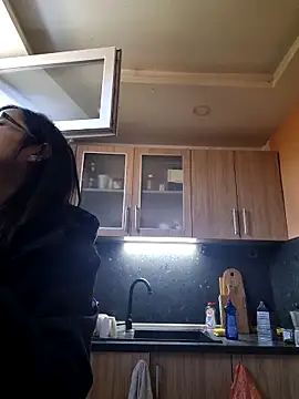 Snapshot of rposhta1991 chatting on 10/16/25, 06:14 rposhta1991 online show from 10/16/25, 06:14