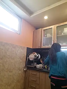 Snapshot of rposhta1991 chatting on 10/18/25, 07:20 rposhta1991 online show from 10/18/25, 07:20