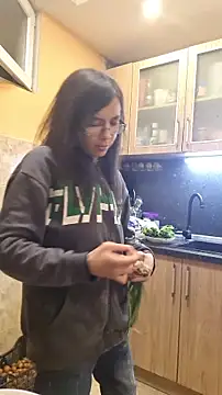 Snapshot of rposhta1991 chatting on 11/14/25, 06:39 rposhta1991 online show from 11/14/25, 06:39