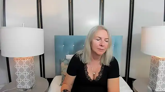 EricaTop online show from 10/08/25, 06:05