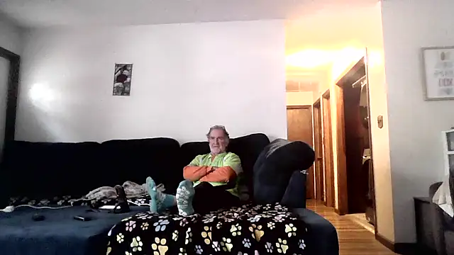 Sweet Sexy1963 online show from 10/28/25, 04:53