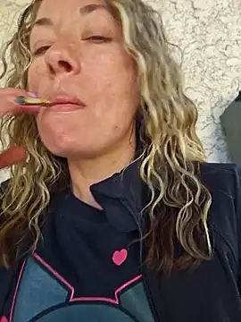  NinaLuvSins  online show from 10/04/25, 02:37