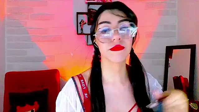 Snapshot of sky_girl1 chatting on 09/27/25, 05:23 sky girl1 online show from 09/27/25, 05:23