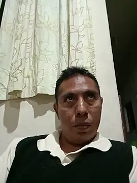 Snapshot of desnudo_Sexoxo chatting on 01/12/25, 12:28 desnudo Sexoxo online show from 01/12/25, 12:28