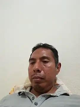 Snapshot of desnudo_Sexoxo chatting on 02/05/25, 03:13 desnudo Sexoxo online show from 02/05/25, 03:13