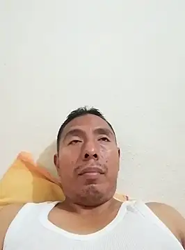 Snapshot of desnudo_Sexoxo chatting on 02/13/25, 04:00 desnudo Sexoxo online show from 02/13/25, 04:00