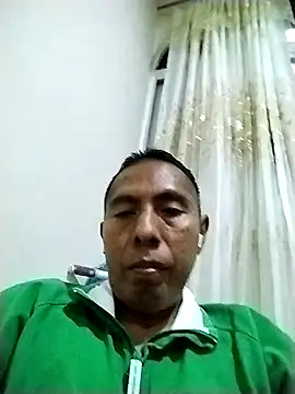 Snapshot of desnudo_Sexoxo chatting on 11/10/25, 10:53 desnudo Sexoxo online show from 11/10/25, 10:53