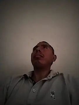 Snapshot of desnudo_Sexoxo chatting on 11/17/25, 11:10 desnudo Sexoxo online show from 11/17/25, 11:10