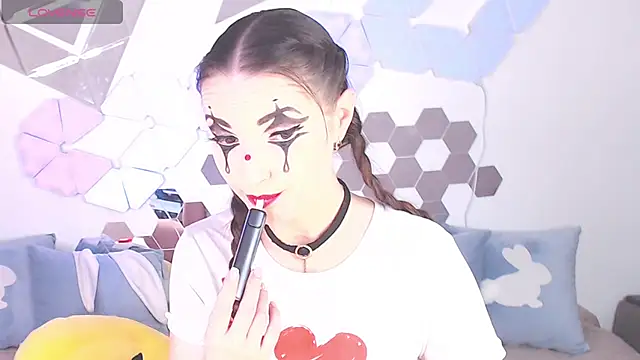 Snapshot of LexiKiss chatting on 12/11/24, 09:19 LexiKiss online show from 12/11/24, 09:19