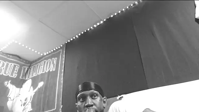 iBreakHeartz online show from 09/21/25, 02:46