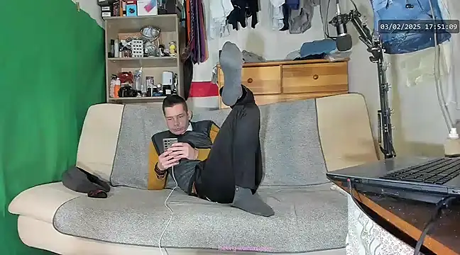 viraglaci18xh online show from 02/03/25, 04:52