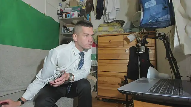 viraglaci18xh online show from 11/03/25, 04:19