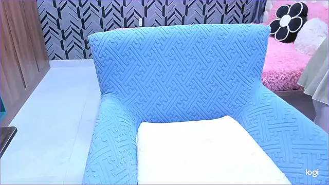 Snapshot of Toyota_Motor_Corporation chatting on 11/04/25, 11:15 Toyota Motor Corporation online show from 11/04/25, 11:15