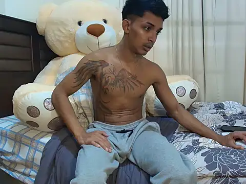 Snapshot of _dannyaldana_ chatting on 01/18/25, 02:12  dannyaldana  online show from 01/18/25, 02:12