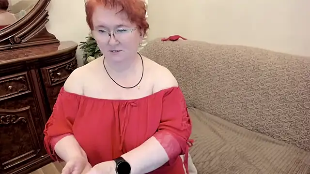 leiamillersonn online show from 11/07/25, 09:26