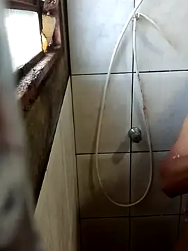 Snapshot of garoto1997 chatting on 10/25/25, 07:41 garoto1997 online show from 10/25/25, 07:41