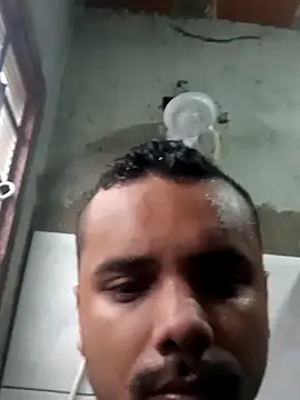 Snapshot of garoto1997 chatting on 10/29/25, 06:20 garoto1997 online show from 10/29/25, 06:20