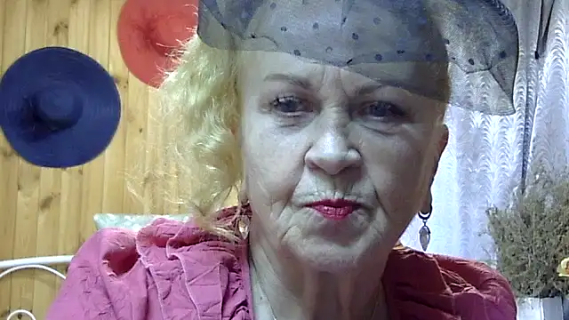 Emma52610 online show from 10/21/25, 11:22