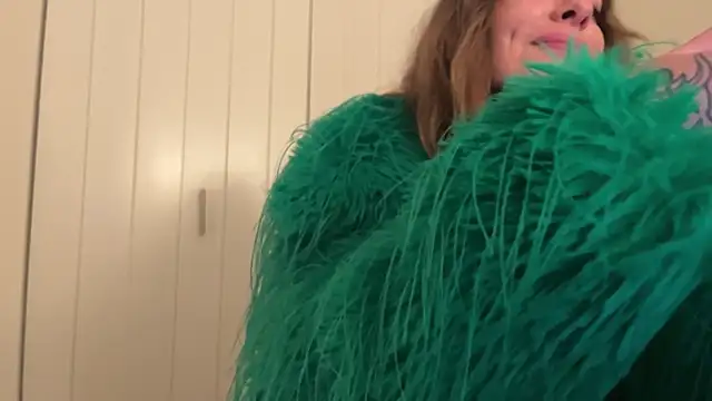 airgeadx online show from 12/17/24, 12:34