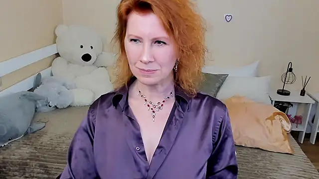 Snapshot of FoxySophia chatting on 01/26/25, 01:36 FoxySophia online show from 01/26/25, 01:36