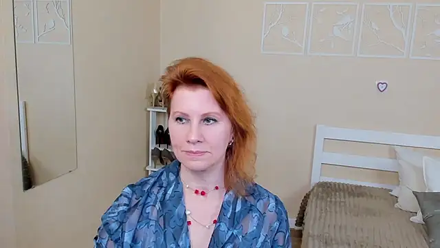 Snapshot of FoxySophia chatting on 01/27/25, 01:19 FoxySophia online show from 01/27/25, 01:19