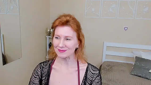 Snapshot of FoxySophia chatting on 02/04/25, 06:17 FoxySophia online show from 02/04/25, 06:17