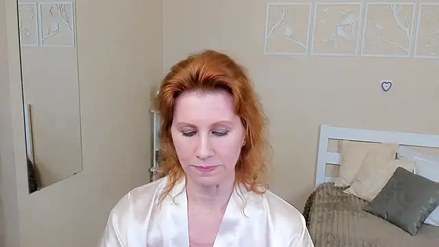 Snapshot of FoxySophia chatting on 02/08/25, 10:51 FoxySophia online show from 02/08/25, 10:51