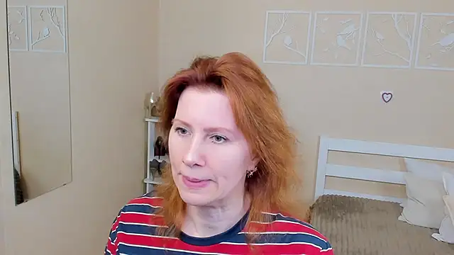 Snapshot of FoxySophia chatting on 02/24/25, 08:36 FoxySophia online show from 02/24/25, 08:36