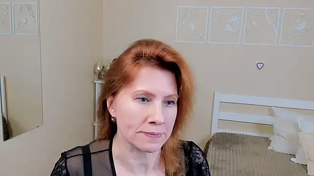 Snapshot of FoxySophia chatting on 02/25/25, 03:42 FoxySophia online show from 02/25/25, 03:42