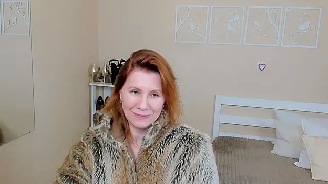 Snapshot of FoxySophia chatting on 02/25/25, 08:03 FoxySophia online show from 02/25/25, 08:03