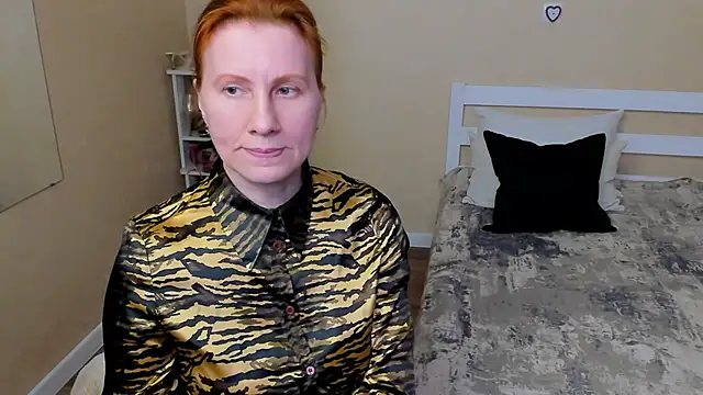 Snapshot of FoxySophia chatting on 10/03/25, 11:07 FoxySophia online show from 10/03/25, 11:07