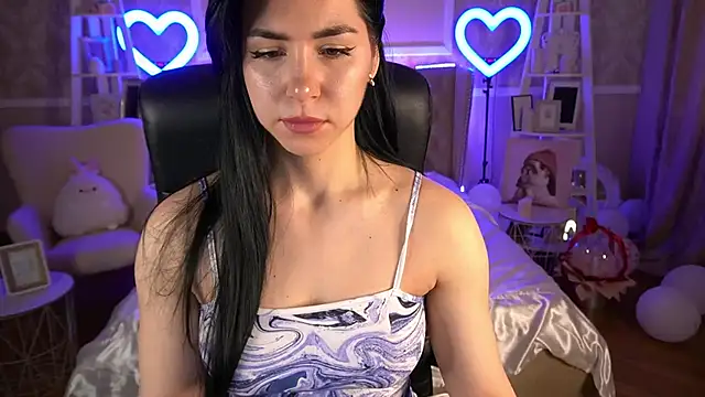 Snapshot of EmilyCandyy chatting on 03/03/25, 06:59 EmilyCandyy online show from 03/03/25, 06:59