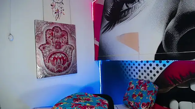 Snapshot of karlaveckyts chatting on 02/13/25, 08:45 karlaveckyts online show from 02/13/25, 08:45