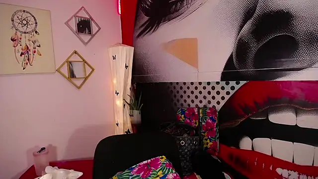 Snapshot of karlaveckyts chatting on 11/07/25, 07:03 karlaveckyts online show from 11/07/25, 07:03