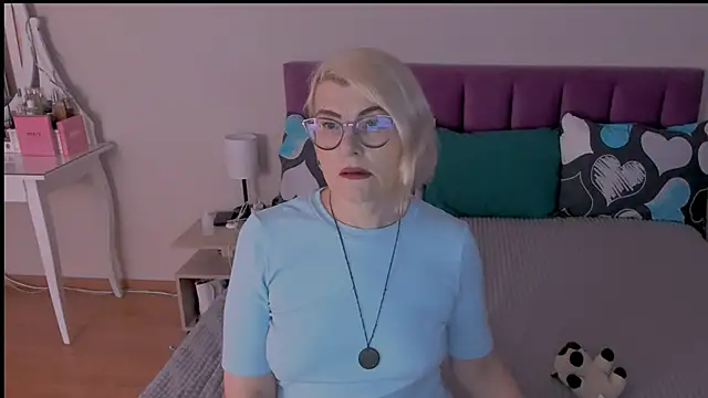 sabrinamacmarren online show from 01/25/25, 12:26
