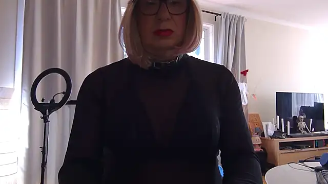 rachel latex online show from 10/14/25, 11:27