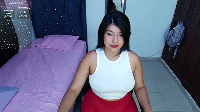 Julieta Sandia online show from 10/10/25, 01:59