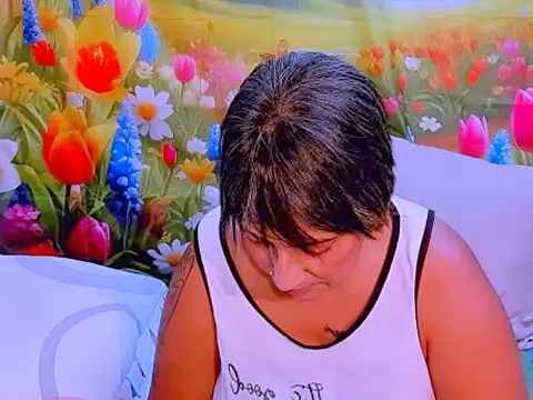 indianroxy online show from 10/18/25, 07:09