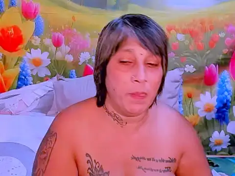 indianroxy online show from 10/28/25, 06:50