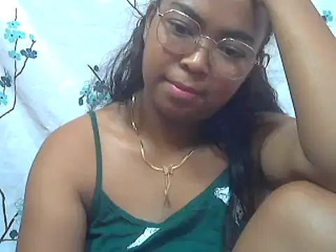 Snapshot of milkboobsgirl chatting on 03/12/25, 07:57 milkboobsgirl online show from 03/12/25, 07:57