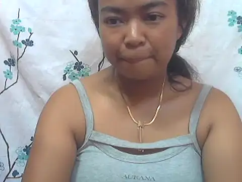Snapshot of milkboobsgirl chatting on 03/13/25, 03:54 milkboobsgirl online show from 03/13/25, 03:54