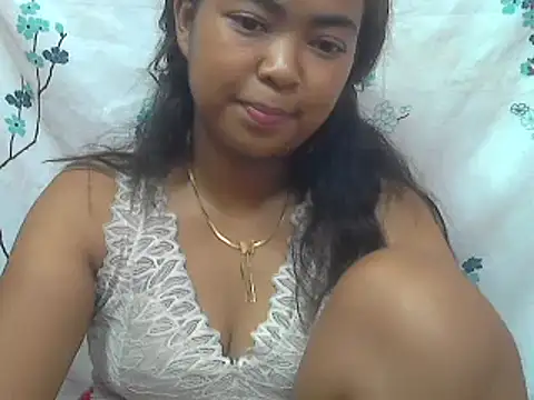 Snapshot of milkboobsgirl chatting on 03/13/25, 01:07 milkboobsgirl online show from 03/13/25, 01:07