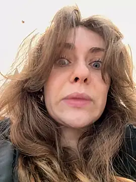 MariiD online show from 01/10/25, 09:13