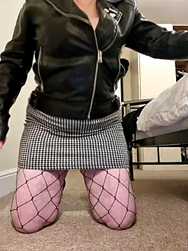 Snapshot of Sexhibitionist@xh chatting on 11/19/25, 06:19 Sexhibitionistxh online show from 11/19/25, 06:19